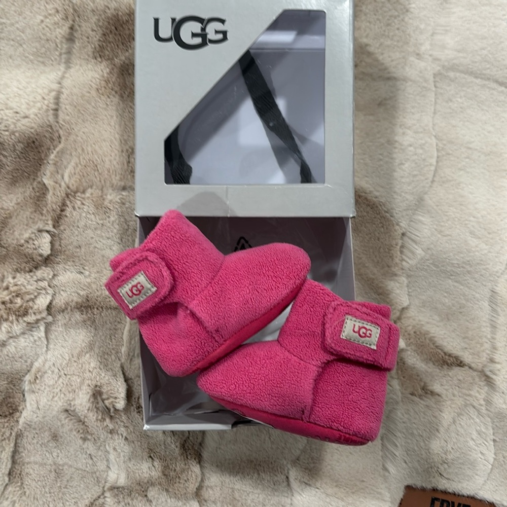 Uggs Hot Pink Infant 0/1